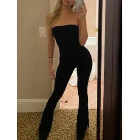 Trägerloser Jumpsuit mit Seitenschlitz und knöchelhohem Beinausschnitt